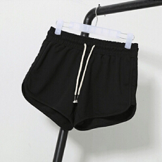 批发复古时尚休闲时尚短<b class='q'>裤</b>女2025年夏季新款高腰显瘦字阔腿热<b class='q'>裤</b>潮ins