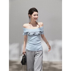 批发谢不肉 一字肩提花针织短袖T恤女夏季新款设计感收腰修身露肩上衣