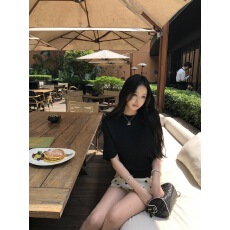 批发红人馆针织衫女款2026新款春装黑色巨好看的短袖上衣气质短款毛衣