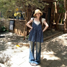 批发孔真烦呐 韩系叠穿碎花<b class='q'>吊带</b><b class='q'>背心</b>女2026新款氛围感v领休闲宽松上衣