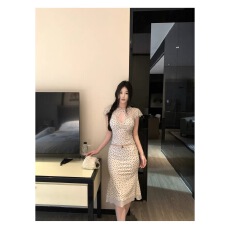 批发吴太甜 波点网纱镂空飞袖短袖上衣女修身显瘦鱼尾包臀半身裙套装