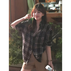 批发韩夏蓝白格纹防晒衬衫女春季时尚洋气宽松气质小众衬衣不撞款上衣