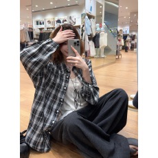 复古黑白格经典刺绣长袖衬衫女宽松衬衣气质韩版设计感休闲时尚