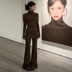 批发2026新款美拉德复古咖色套装女早春斗篷针织衫屁帘阔腿裤子两件套