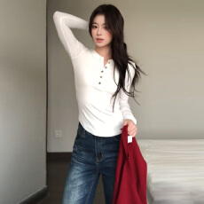 批发本命新年红色<b class='q'>针织</b><b class='q'>开衫</b>毛衣女春秋小个子打底内搭<b class='q'>短款</b>显瘦上衣外穿