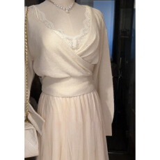 批发【纯欲悸动】粉交叉V领露肩针织衫毛衣女<b class='q'>秋</b>冬蝙蝠袖上衣