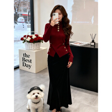 批发2026秋<b class='q'>冬</b>新款过年新年穿搭红色高领打底针织衫女气质收腰内搭上衣