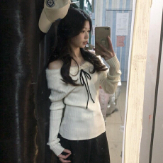 批发白色一字肩针织衫毛衣女秋冬季2026新款独特漂亮修身内搭打底上衣