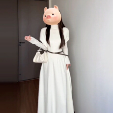 批发法式富家千金感白色针织连衣裙子女<b class='q'>春</b>季2026超火早<b class='q'>春</b>一整套装长裙