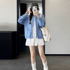 韩系慵懒风蓝色宽松针织开衫毛衣女2026早春新款休闲百搭减龄上衣