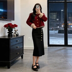 批发新年战袍新中式国风红色<b class='q'>连衣裙</b>女秋冬2025新款穿搭一整套长裙套装