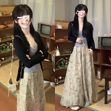 批发法式复古<b class='q'>碎花</b>连衣裙子女春夏季2026新款设计感绝美吊带上衣半身裙