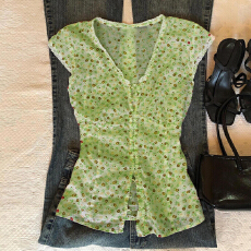 批发初夏季绿色碎花无袖背心女2026新款短款上衣设计感小众复古高级感