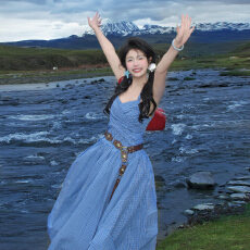 批发法式蓝色格子吊带连衣裙女夏季2026新爆款旅游度假风绝美掐腰长裙