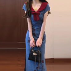 批发新中式改良<b class='q'>旗袍</b>女2026新款高级感禅意国风蓝色连衣裙子设计感长裙
