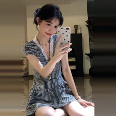 批发今年流行漂亮法式复古V领<b class='q'>连衣裙</b>子女小个子夏日巨好看绝美a<b class='q'>字</b>短裙