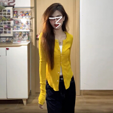 批发韩系chic黄色针织毛衣<b class='q'>开衫</b>外套女早秋季2026新款高级<b class='q'>外</b><b class='q'>搭</b><b class='q'>长袖</b>上衣