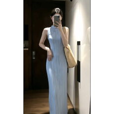 批发早春新中式蓝色无袖背心连衣裙子女<b class='q'>夏季</b>2026新款高知得体<b class='q'>旗袍</b>长裙