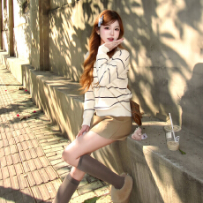 批发高级感v领条纹针织衫女春<b class='q'>秋</b>2026年新款宽松显瘦长袖毛衣上衣