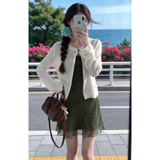 批发法式气质绿色吊带连衣裙女夏早<b class='q'>春</b>2026新款海边度假高级感短裙套装