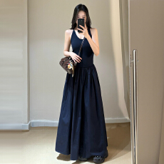 批发法式吊带挂脖<b class='q'>无袖</b>连衣裙子女夏2026新款爆款收腰显瘦气质背心长裙