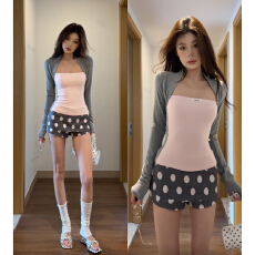 批发韩系撞色假两件<b class='q'>长袖</b>t恤女2026新款巨好看的早春漂亮套装辣妹上衣