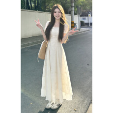 批发法式气质绝美白色短袖连衣<b class='q'>裙</b>女2026春季小个子高级感收腰显瘦长<b class='q'>裙</b>