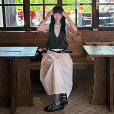 批发法式<b class='q'>白色</b>半身<b class='q'>连衣裙</b>子女夏季2026年新款超火独特漂亮早春漂亮套装