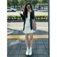 批发法式白色无袖背心连衣裙女2026新款春<b class='q'>夏季</b>韩系小个子叠穿<b class='q'>短裙</b>套装