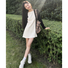 批发法式白色无袖背心连衣裙女2026新款春<b class='q'>夏季</b>韩系小个子叠穿<b class='q'>短裙</b>套装