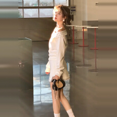批发一字肩斜肩白色<b class='q'>卫衣</b><b class='q'>连衣裙</b>子女2026新款早春韩系穿搭包臀短裙套装
