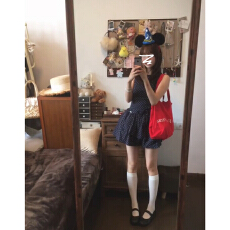 批发法式千金风蓝色波点背心<b class='q'>连衣裙</b>女夏季2026新款独特漂亮掐腰小裙子