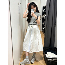 批发韩系减龄ootd穿搭一整套2026新款灰色短袖上衣女夏季半身裙子套装