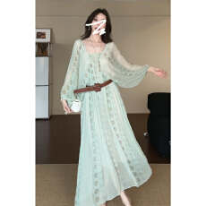 批发V领绿色衬衫<b class='q'>灯笼</b>袖<b class='q'>连衣裙</b>女2026新款巨好看印花旅游穿搭宽松长裙