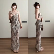 批发法式蕾丝吊带v领<b class='q'>豹纹</b><b class='q'>连衣裙</b>子女夏季2026年新款设计感纯欲风长裙