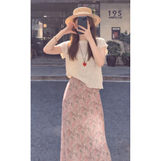 批发2026新款气质减龄上衣碎花<b class='q'>半身裙</b>子女夏季盐系轻熟穿搭一整套<b class='q'>长裙</b>