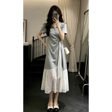 批发法式高级感灰色短袖<b class='q'>连衣裙</b>子女夏季2026新款蕾丝拼接收腰系带长裙