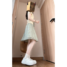 批发绝美巨好看法式气质<b class='q'>连衣裙</b>子女夏季2026新款碎花短裙t恤两件套装