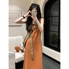批发橘色无袖吊带背心连衣裙子女<b class='q'>夏季</b>2026新款巨好看韩系穿搭套装长裙