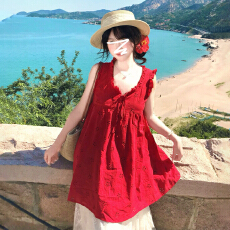 批发明媚多巴胺红色小飞袖吊带连衣裙子女夏日绝美漂亮出片度假风短裙