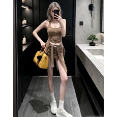 批发美拉德咖色挂脖吊带背心<b class='q'>连衣裙</b>子女2026新款夏季穿搭包臀短裙套装