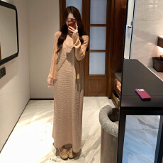 批发法式温柔风软糯针织开衫<b class='q'>连衣裙</b>套装女秋季气质显瘦垂感百搭两件套