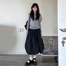 批发韩系灰色长袖披肩T恤半身连衣裙子女早秋季2026新款穿搭一整套装
