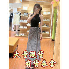 批发法式气质黑色针织挂脖女夏季外穿修身上衣<b class='q'>黑白</b>格半身裙套装