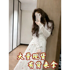 批发2026<b class='q'>新款</b>超火一整套ootd穿搭休闲早春漂亮小个子<b class='q'>半身裙</b>两件套装女