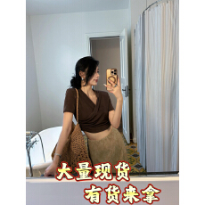 批发V领交叉短袖T恤褶皱收腰显瘦百搭纯欲风辣妹上衣+开叉半身长裙