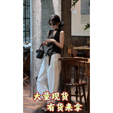 批发波点元素JUANJUAN无袖V领波点拼蕾丝上衣+裤子