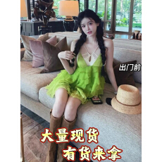 批发海盐慕斯 2026夏季新款度假风甜美气质吊带<b class='q'>连衣裙</b>女V领背心短裙