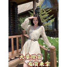 批发凌茜恣禾旷野茉风法式肌理感绣花收腰显瘦优雅度假吊带连衣裙