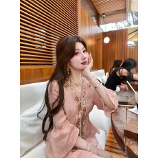 批发今年流行漂亮绝美度假风宽松高级感气质独特衬衫女2026夏季新款